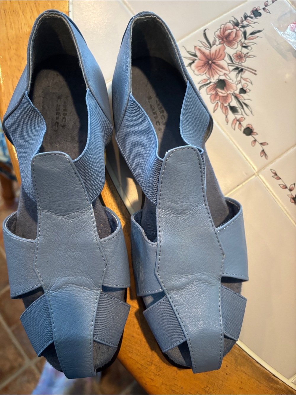 Valley Lane Light Blue Leather Cutout Slip-Ons